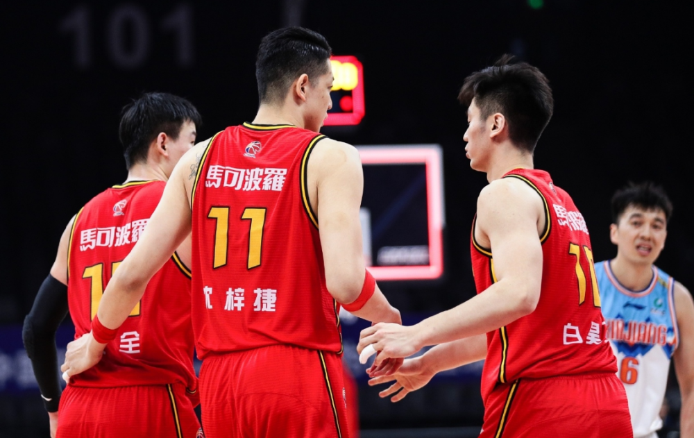 圣安东尼奥马刺发布备战花絮;赛前遗憾出局;CBA常规赛任务艰巨;医务组通报恢复的简单介绍 圣安东尼奥马刺发布备战花絮;赛前遗憾出局;CBA常规赛任务艰巨;医务组通报恢复的简单介绍